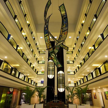 Lemon Tree Hotel, Indore Exterior foto